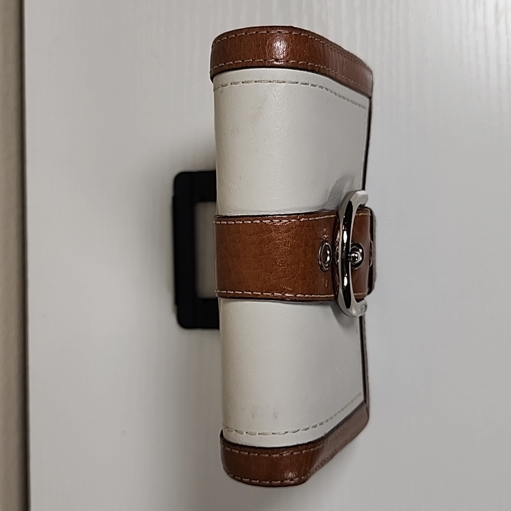 Vintage Coach Soho Wallet - Picture 6 of 16